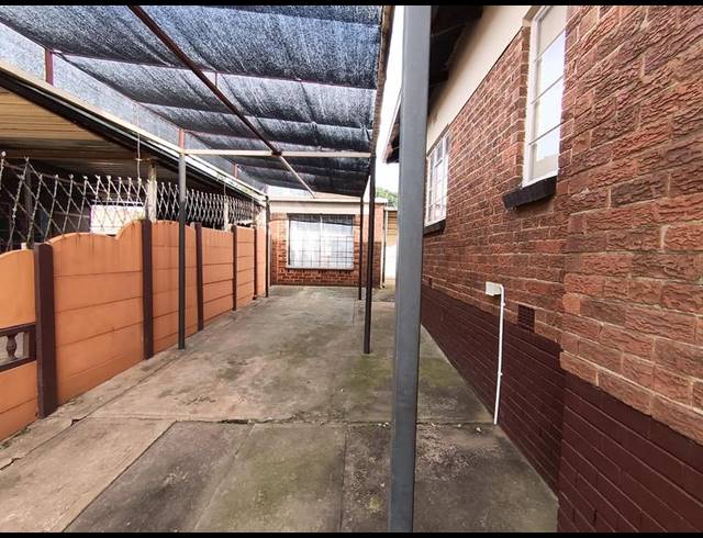 3 BEDROOM HOUSE FOR SALE IN HOMESTEAD